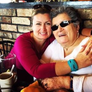 Meet your Posher, Gogie